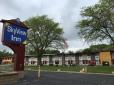 Skyview Inn image 1